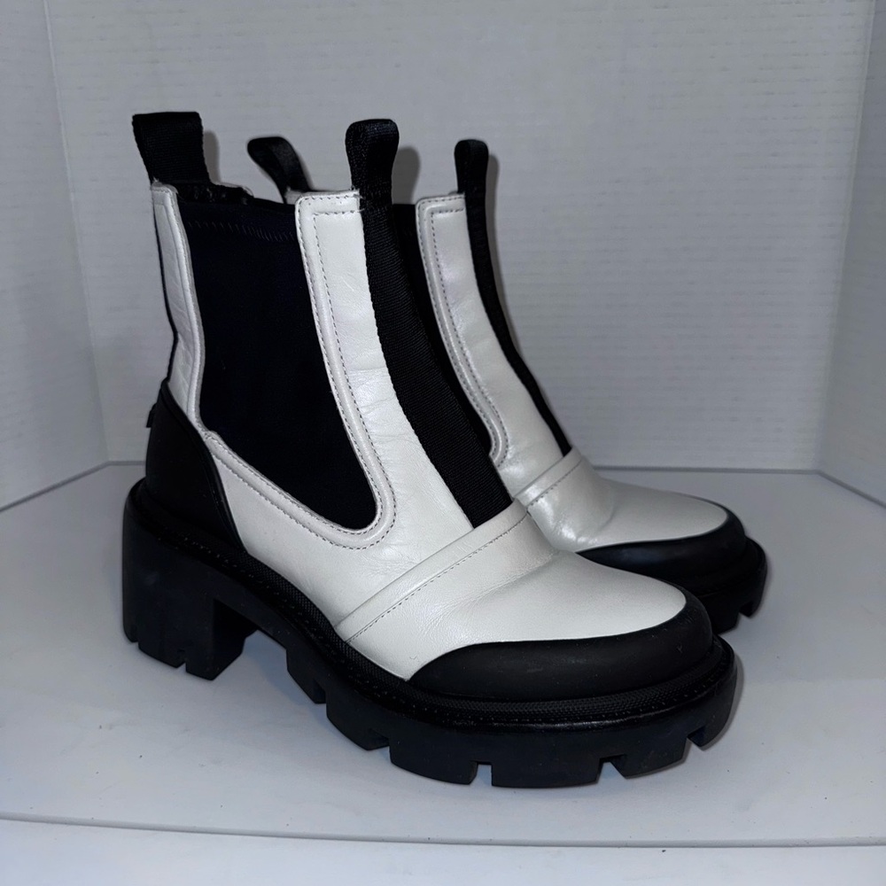 Tory Burch Lug Sole White Ankle Boots 5.5